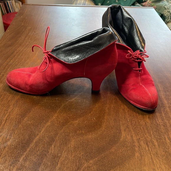 The most beautiful vintage Azzedine Alaia booties from the 80’s - Picture 3 of 9